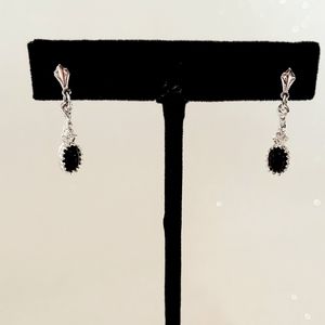 🪻 "Midnight Magic" Dangling Earrings